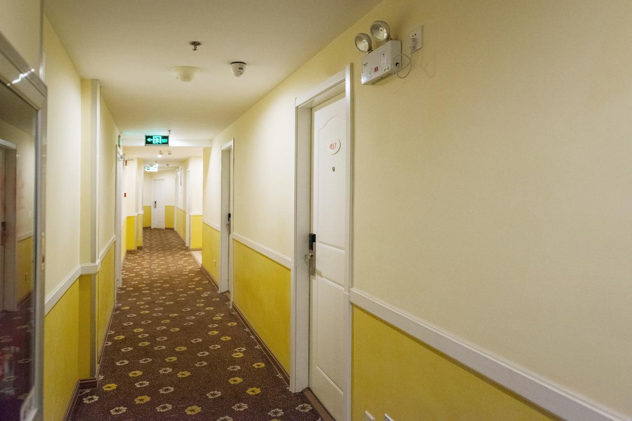 Home Inn Shanghai Daning International Guangzhong Road Circus City Extérieur photo